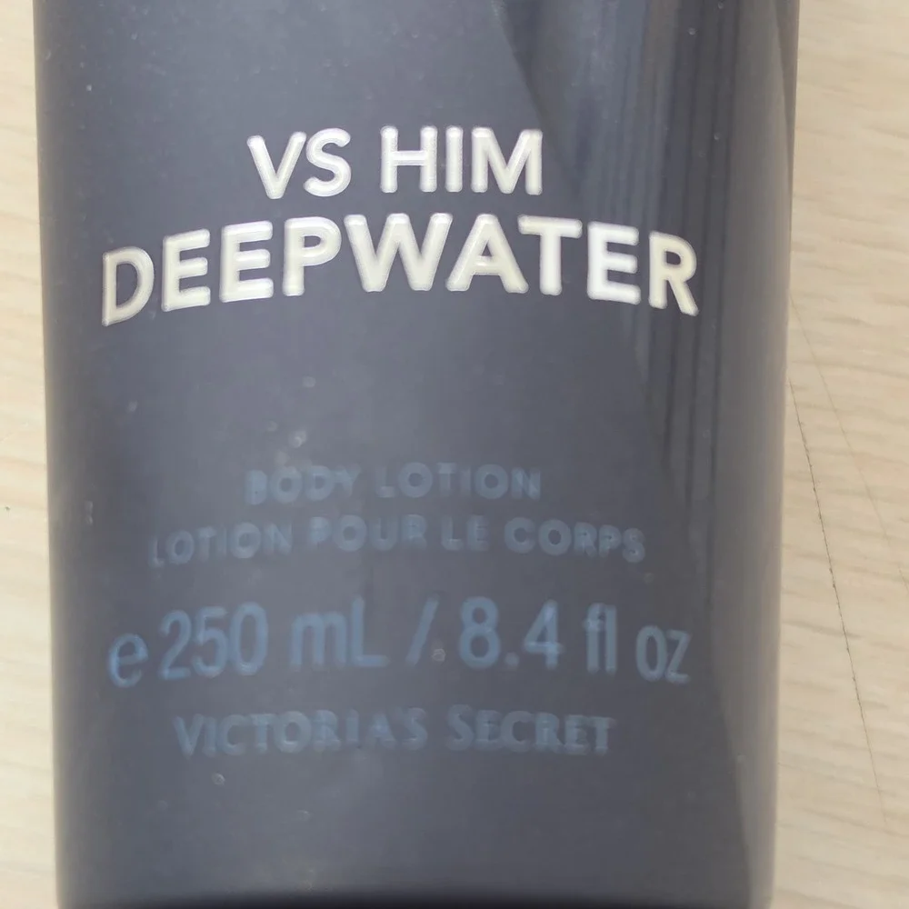 Victoria's Secret Men's Fine Fragrance VS Him Deepwater Body Lotion 8.4 fl oz